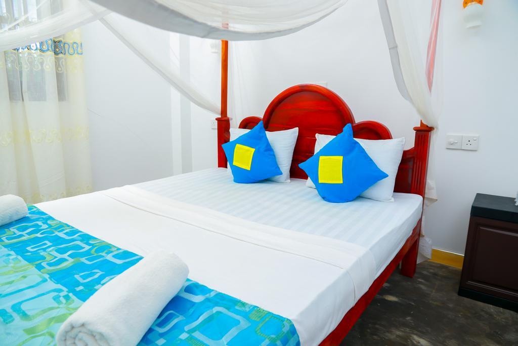 Autumn Moon Beach Cabanas Tangalle Exterior photo