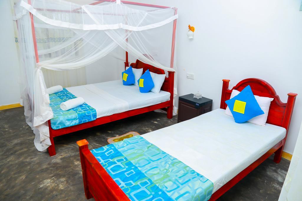 Autumn Moon Beach Cabanas Tangalle Exterior photo