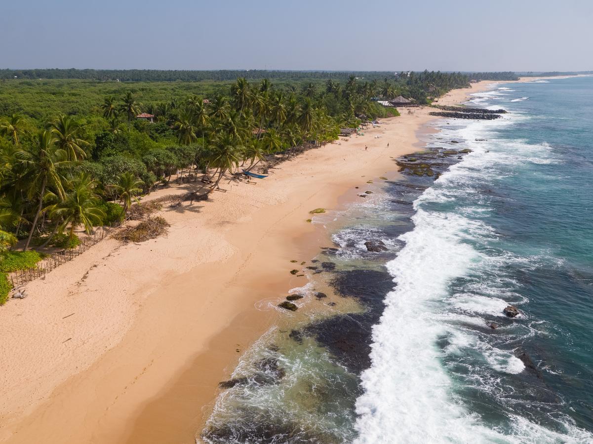 Autumn Moon Beach Cabanas Tangalle Exterior photo