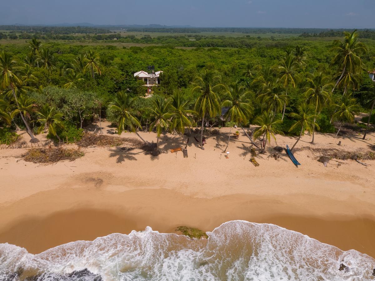 Autumn Moon Beach Cabanas Tangalle Exterior photo